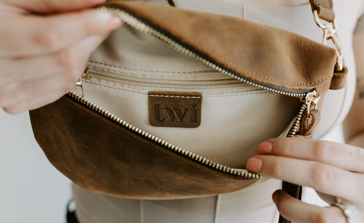 Genuine Leather Fanny Pack Adjustable Crossbody Bag