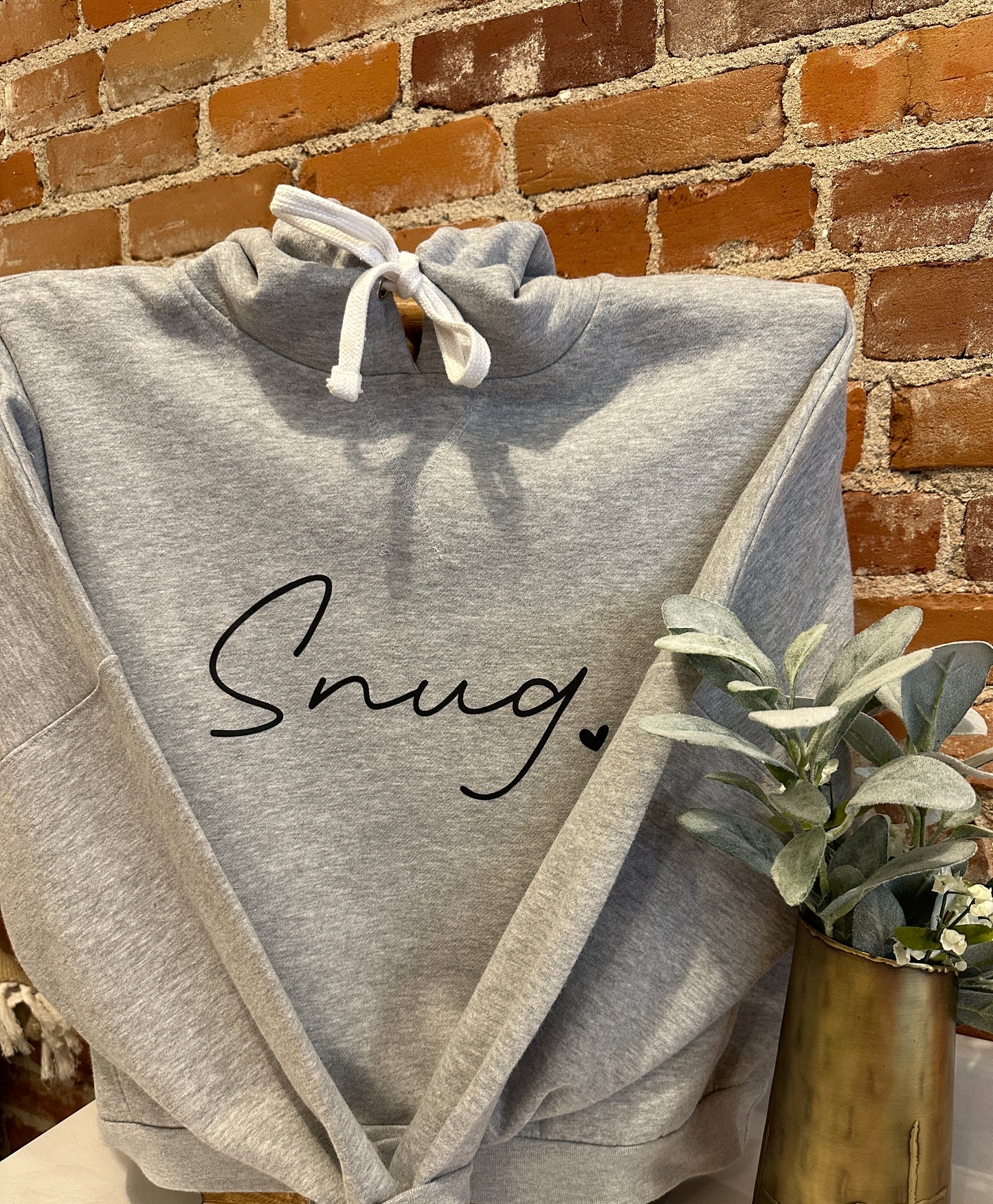 Snug Women’s Cropped Hooded Sweatshirt