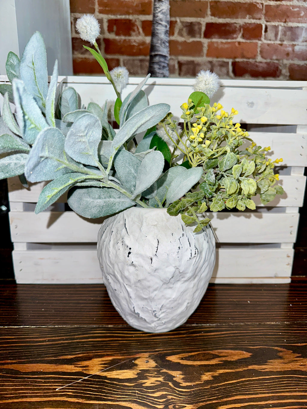 Foreside ambrosine vase white