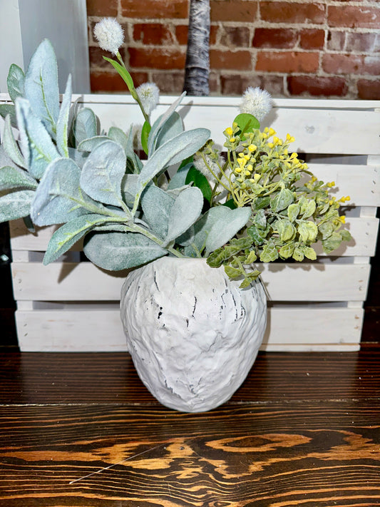 Foreside ambrosine vase white