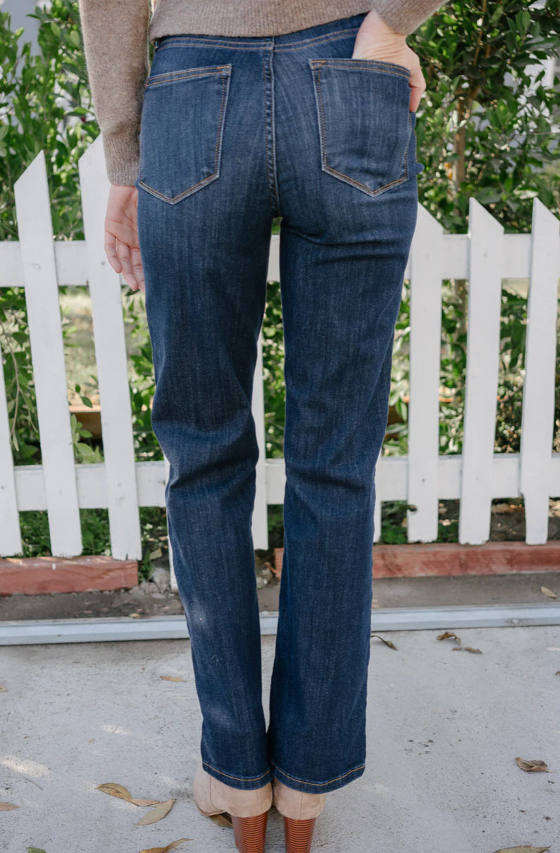 Judy Blue High Waist Straight Fit Jeans