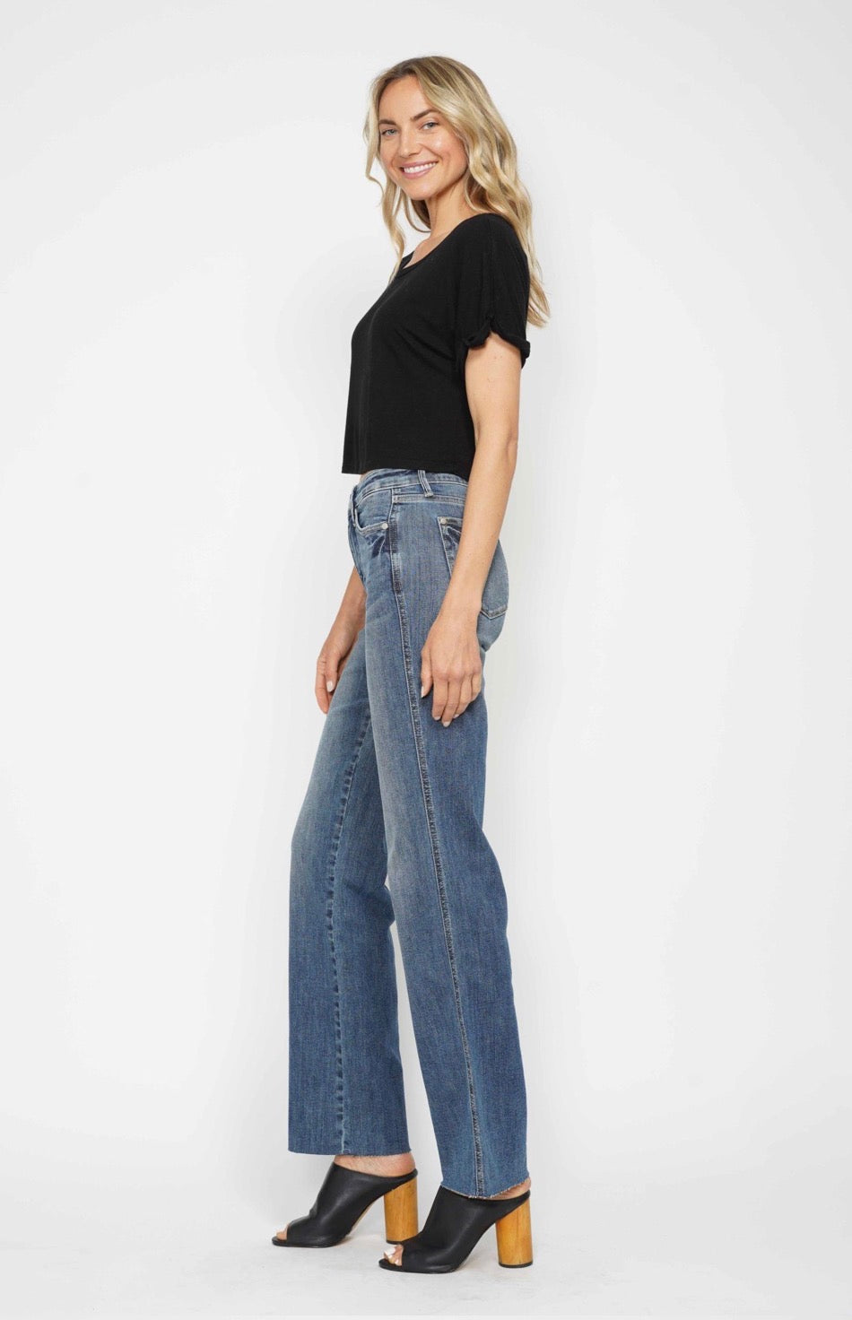 Judy Blue Mid-Rise Tummy Control Vintage Straight Leg Jean