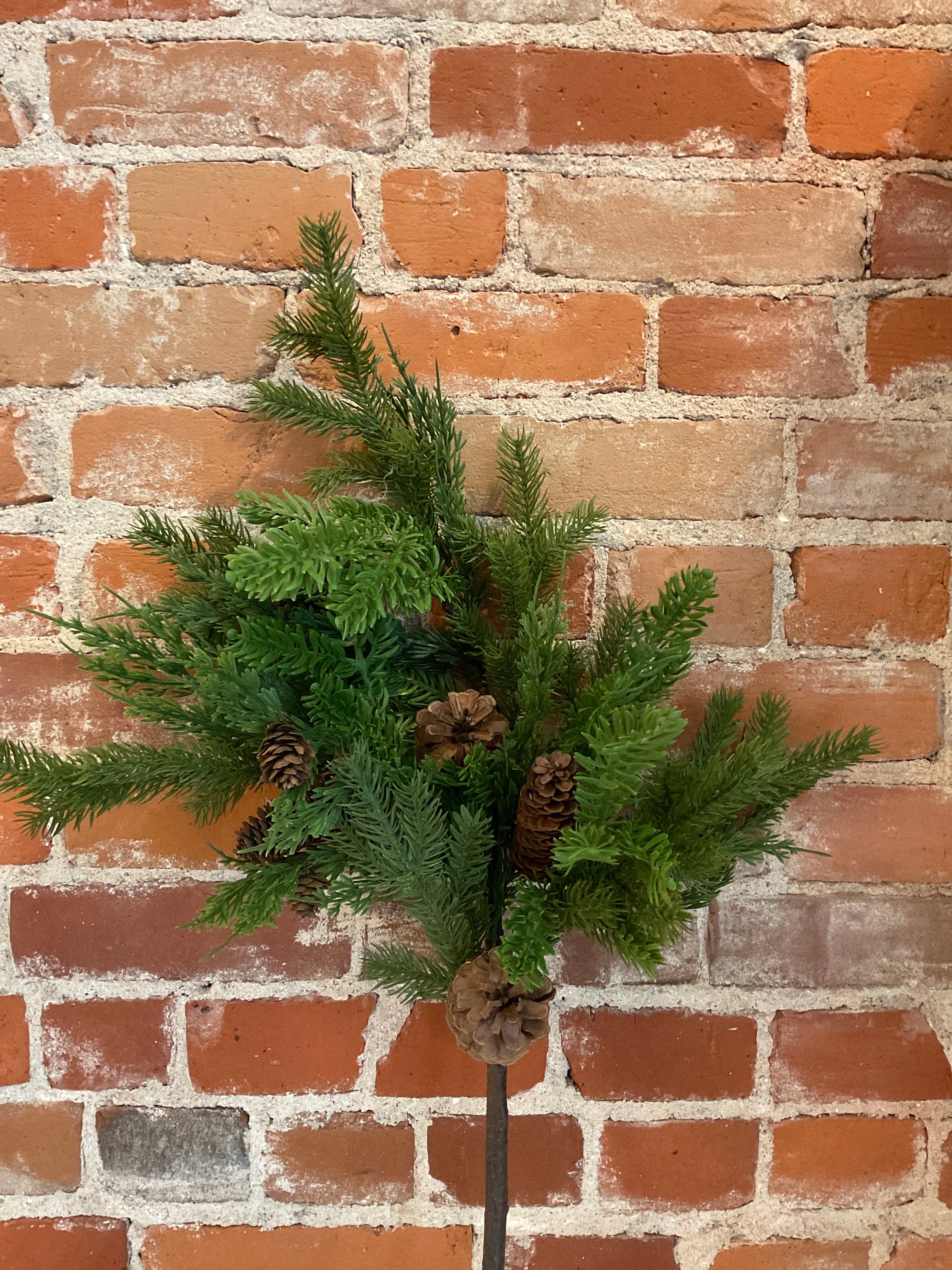 Large Real Touch Evergreen Pick